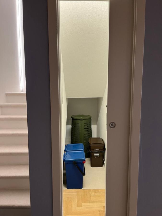 La Piccola Casa Al Lago - Intera Casa Con 3 Camere E 2 Box Salo Luaran gambar