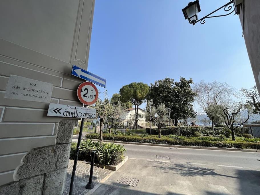 La Piccola Casa Al Lago - Intera Casa Con 3 Camere E 2 Box Salo Luaran gambar